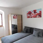 شقة Suncokret ميدولين