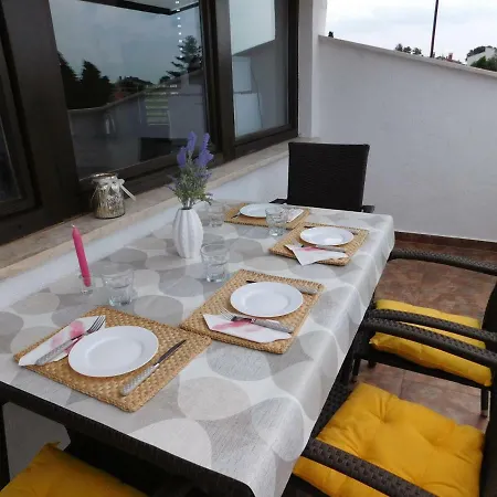 Suncokret Apartment Medulin